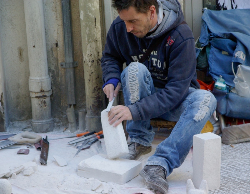 tailleur-TOULON-min_artisan_stonecutter_sculpture-1085967